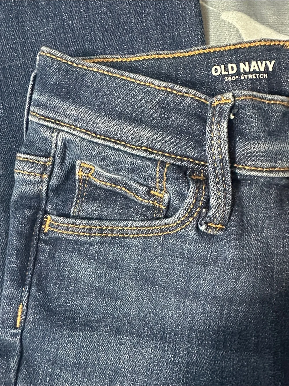 EUC Old Navy Dark Blue Distressed Girls Rockstar Jeggings Sz 7